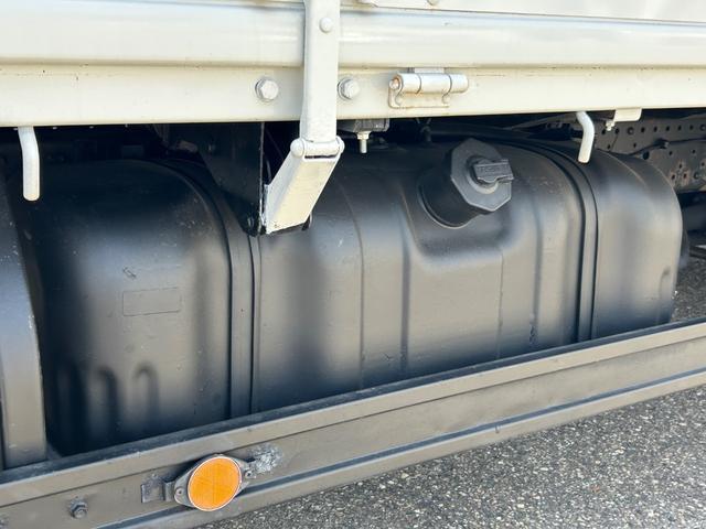 Isuzu Elf 10
