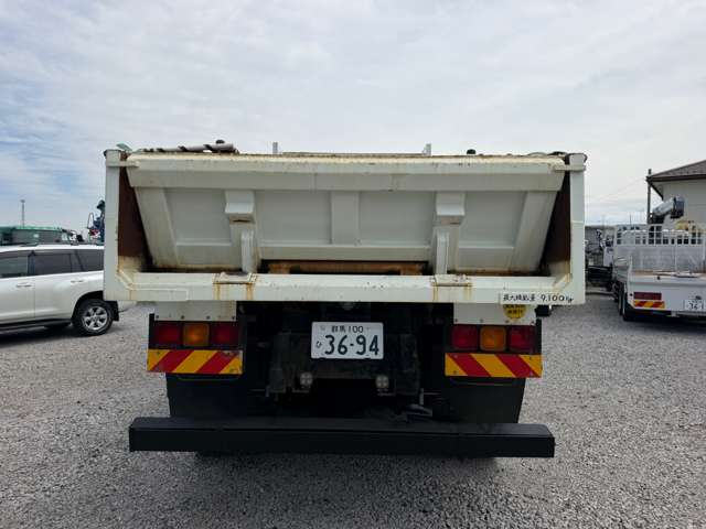 Isuzu Giga 5
