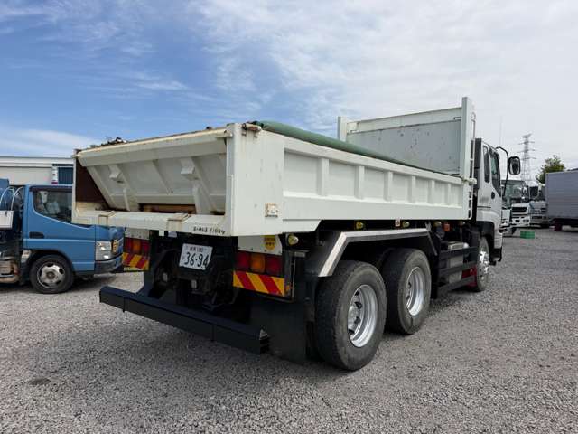 Isuzu Giga 6