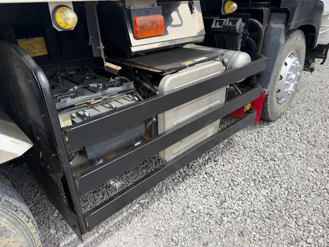 Isuzu Giga 9