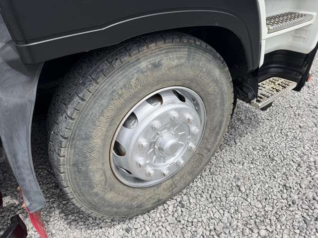 Isuzu Giga 10