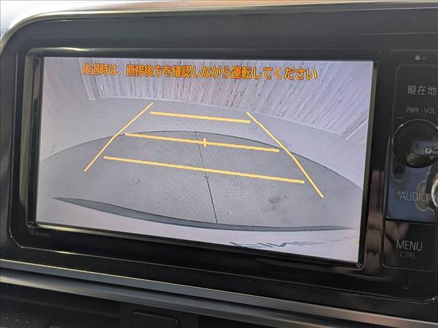 Toyota Sienta 6