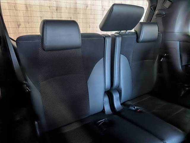 Toyota Alphard 11