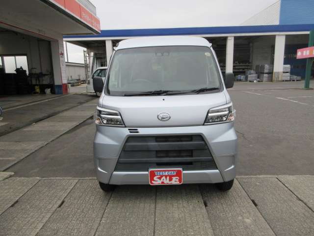 Daihatsu Hijet Cargo 3