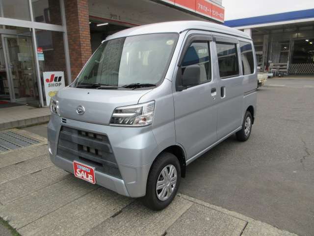 Daihatsu Hijet Cargo 8