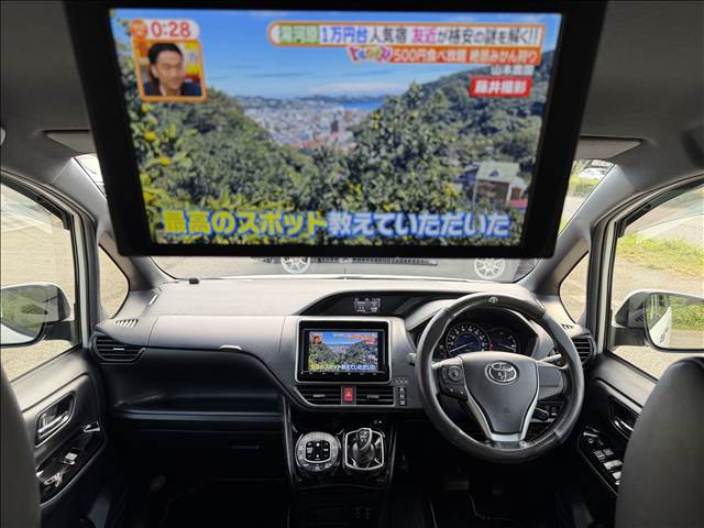 Toyota Noah 2