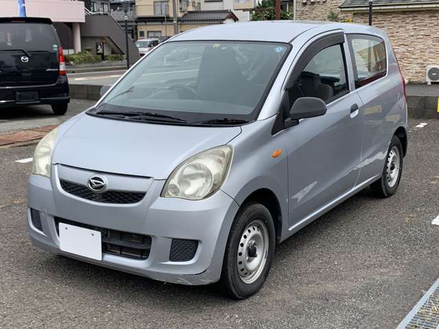 Daihatsu Mira 2