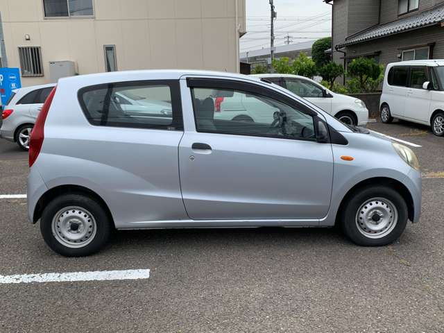Daihatsu Mira 5
