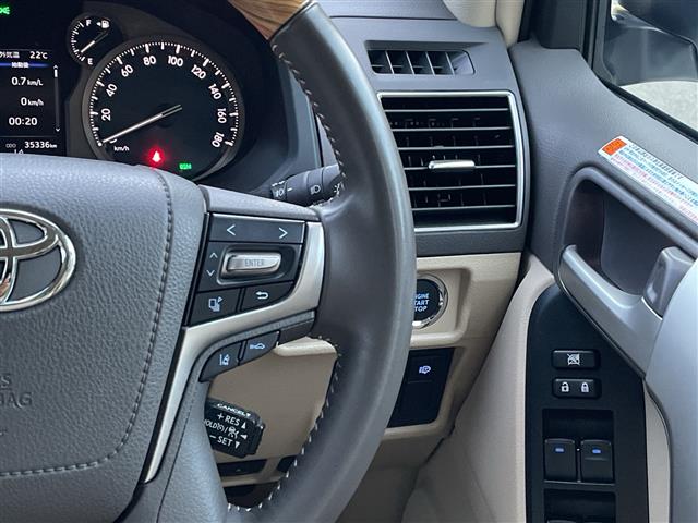 Toyota Land Cruiser Prado 7