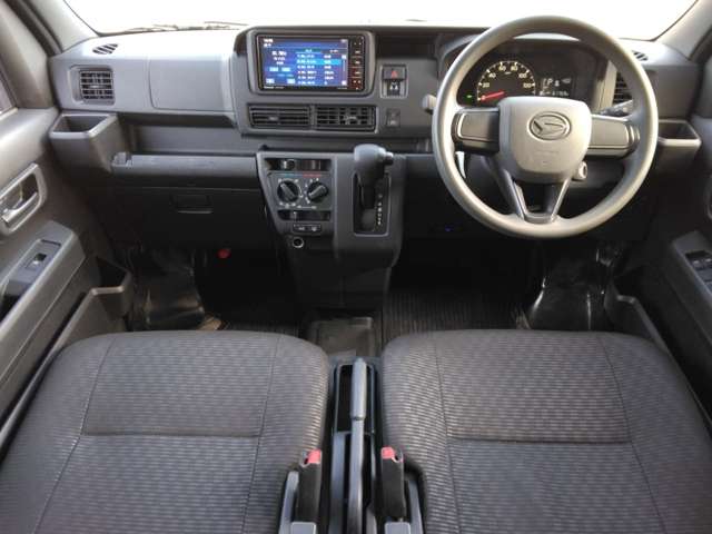 Daihatsu Hijet Cargo 5