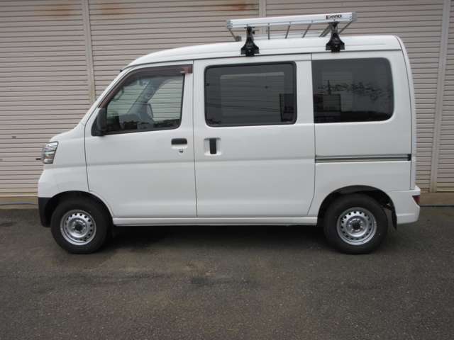 Toyota Pixis Van 6