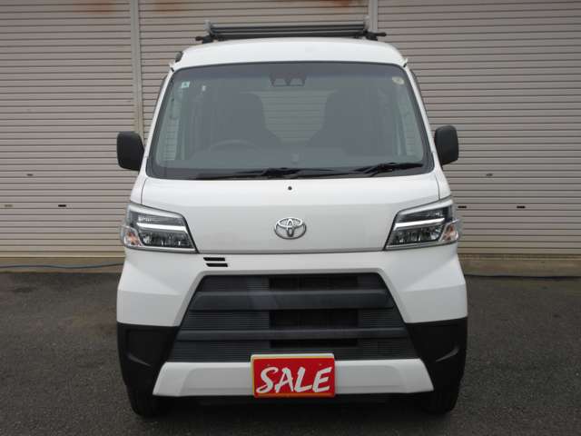 Toyota Pixis Van 7