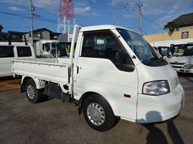 Mazda Bongo Truck 9