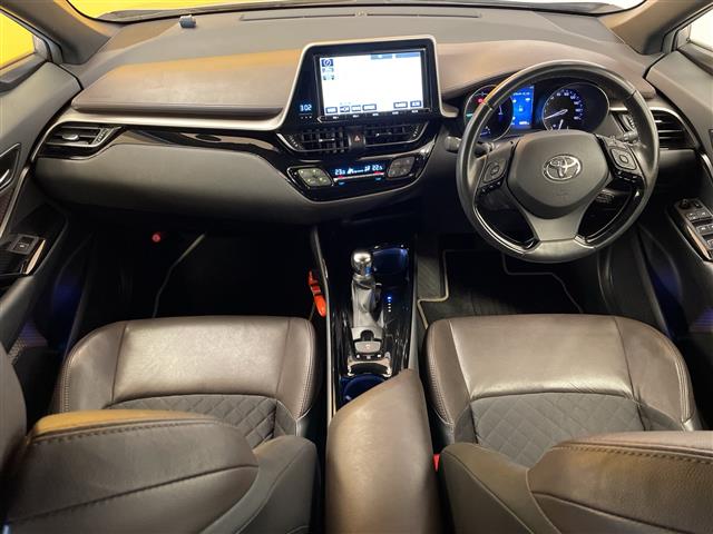 Toyota C-HR 4