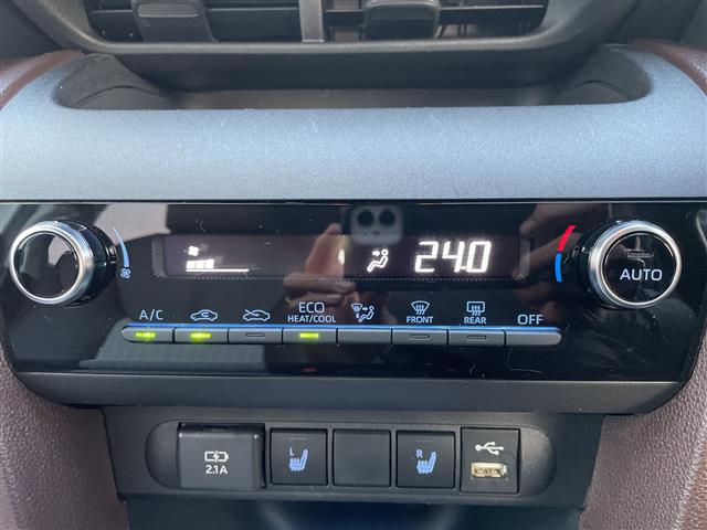Toyota Yaris Cross 8