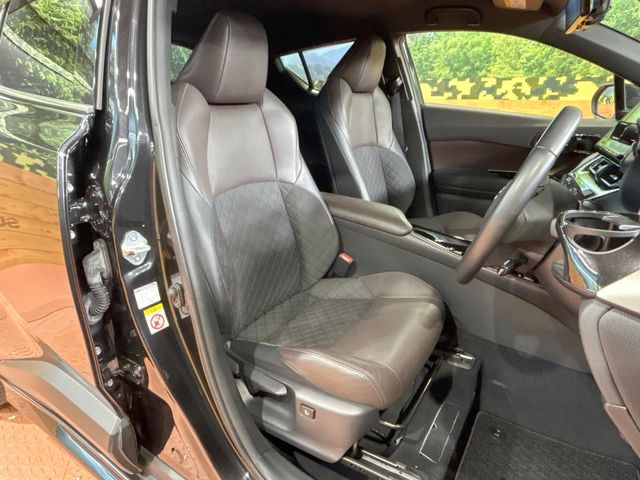 Toyota C-HR 9
