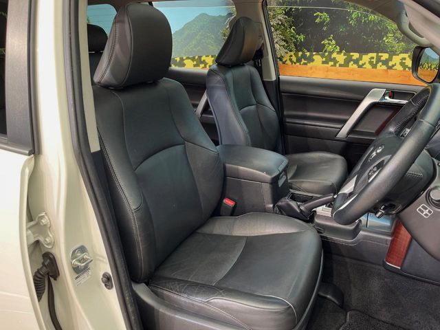 Toyota Land Cruiser Prado 8
