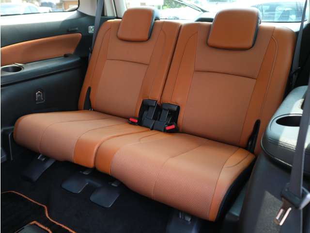 Subaru Exiga Crossover7 12