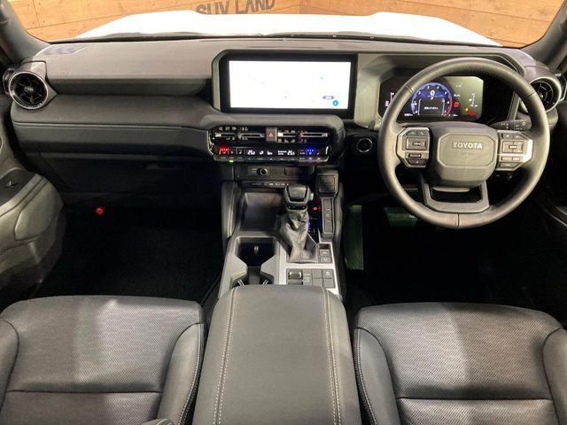 Toyota Land Cruiser 250 2