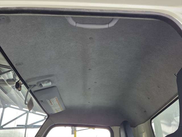 Mitsubishi Fuso Canter 11