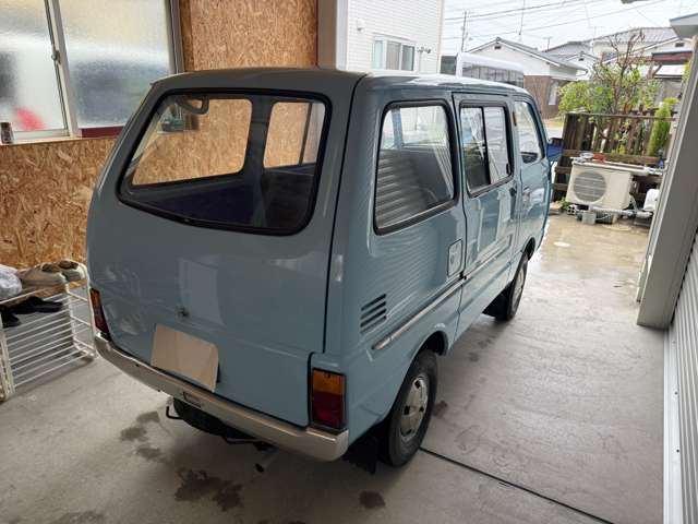 Daihatsu Hijet Van 3