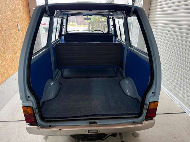 Daihatsu Hijet Van 5