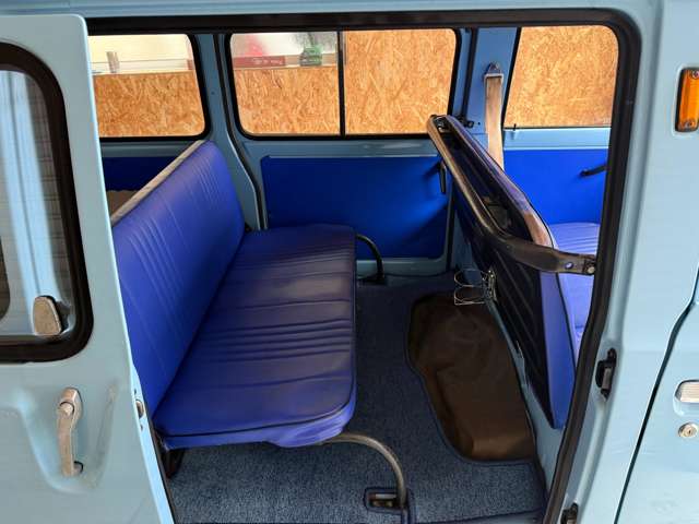 Daihatsu Hijet Van 7