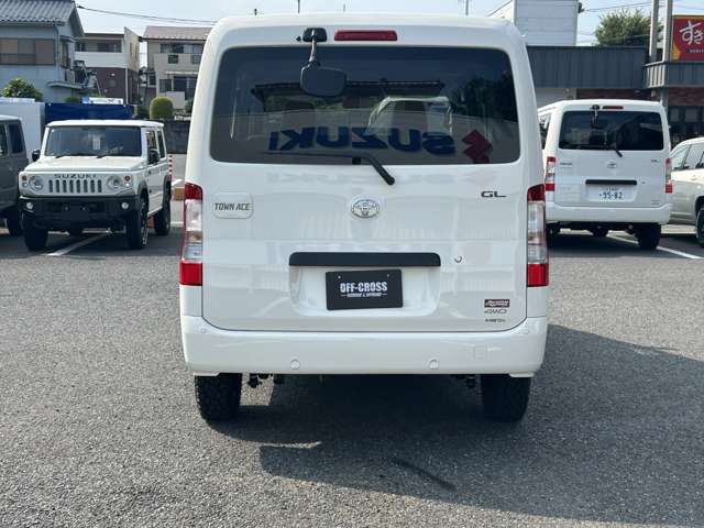 Toyota Town Ace Van 11