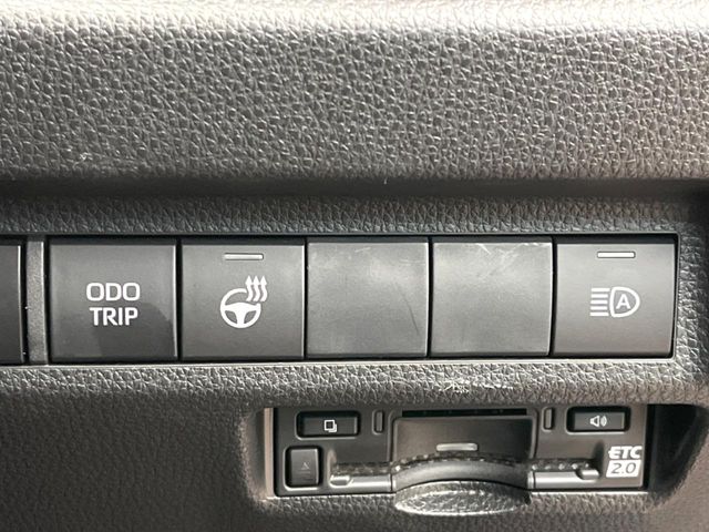 Toyota RAV4 6