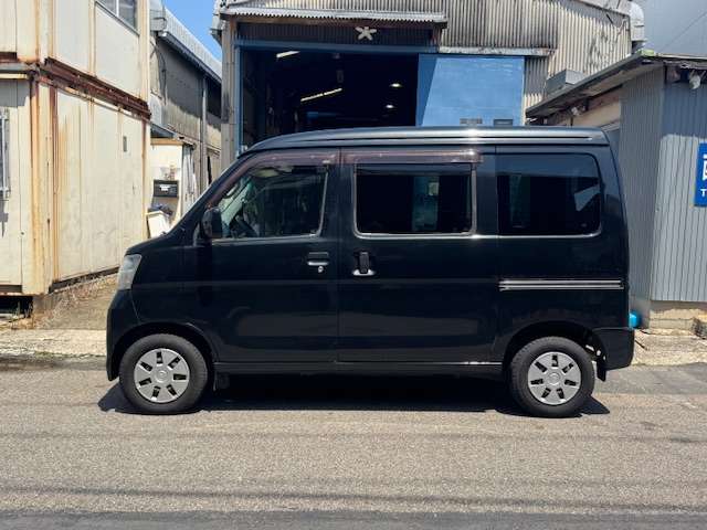Daihatsu Hijet Cargo 5