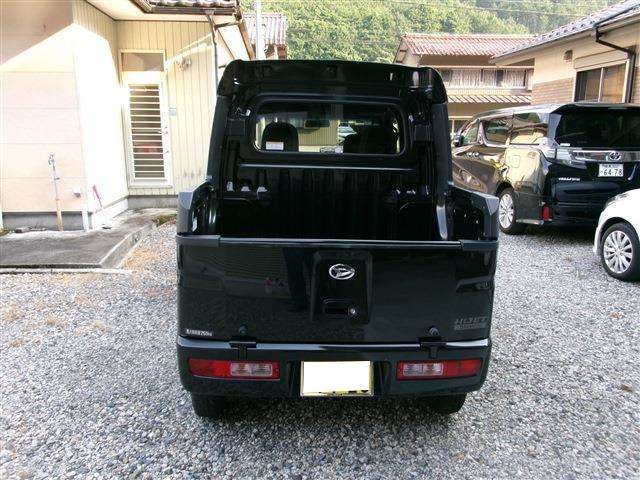 Daihatsu Hijet Deck Van 3