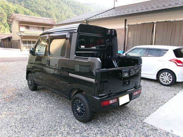 Daihatsu Hijet Deck Van 8