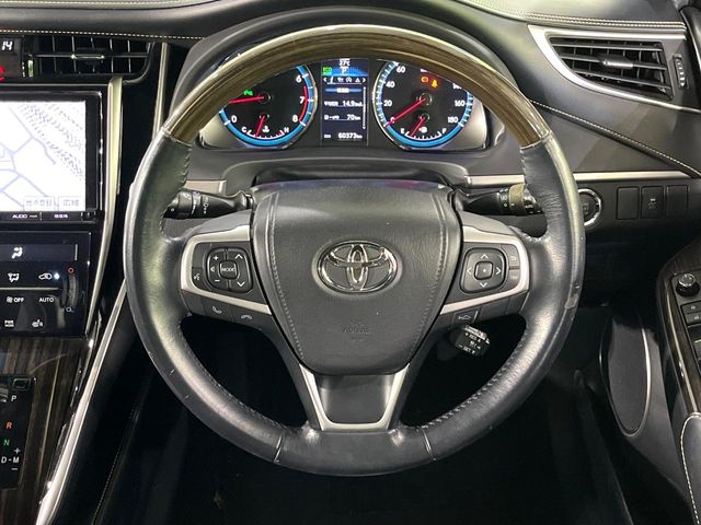 Toyota Harrier 10