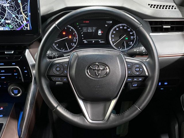 Toyota Harrier 11