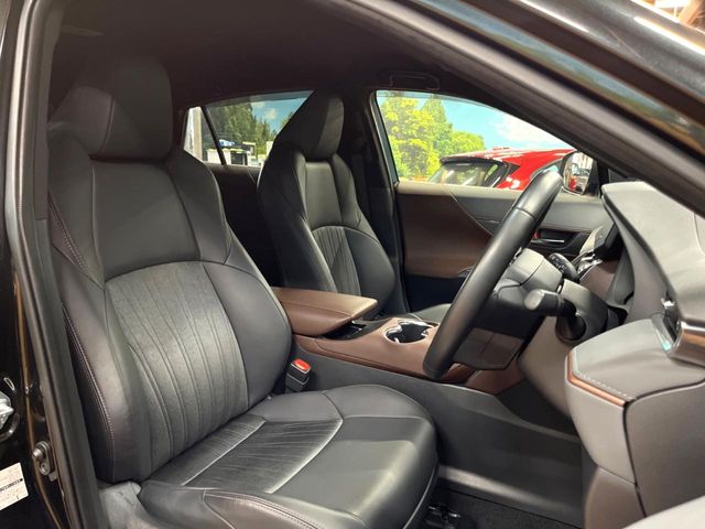 Toyota Harrier 8