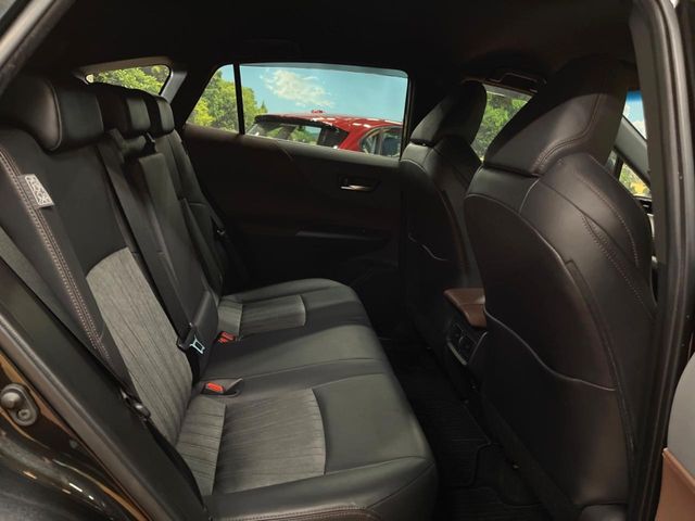 Toyota Harrier 9