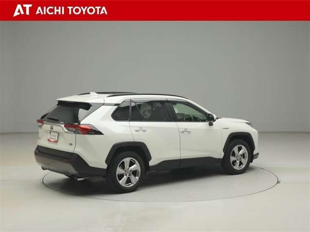 Toyota RAV4 6