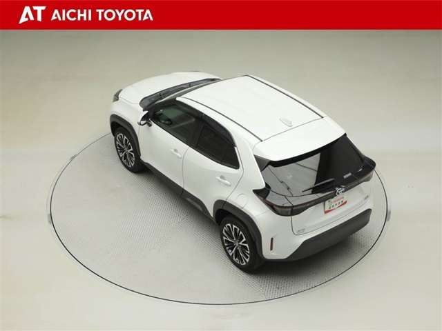 Toyota Yaris Cross 12