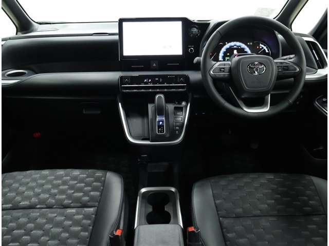 Toyota Voxy 3