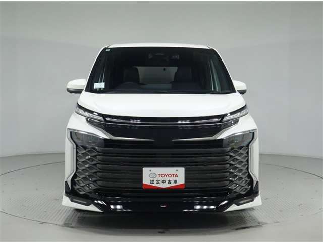 Toyota Voxy 6