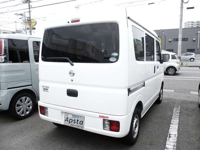 Nissan NV100 Clipper 12