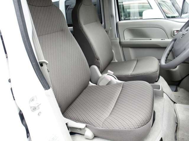 Nissan NV100 Clipper 4
