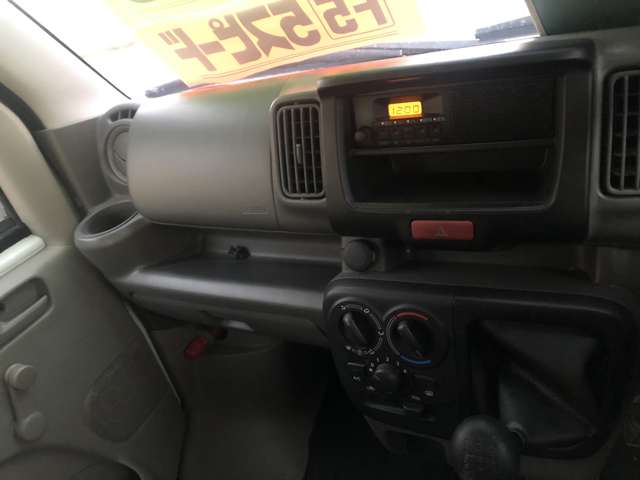 Nissan NV100 Clipper 3