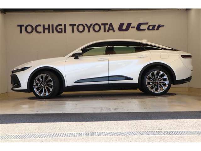 Toyota Crown Crossover 2