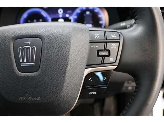 Toyota Crown Crossover 9