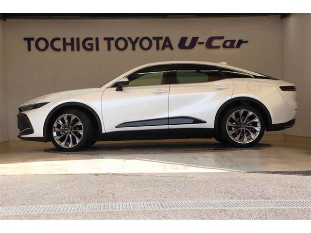 Toyota Crown Crossover 2
