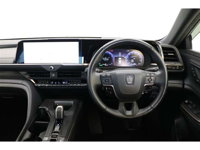 Toyota Crown Crossover 5