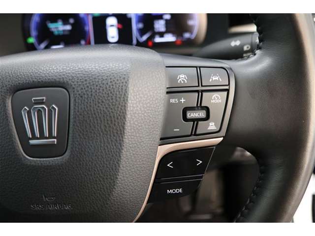 Toyota Crown Crossover 9