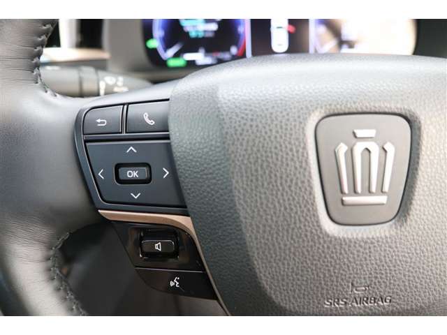 Toyota Crown Crossover 10