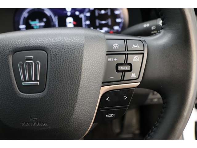 Toyota Crown Crossover 9